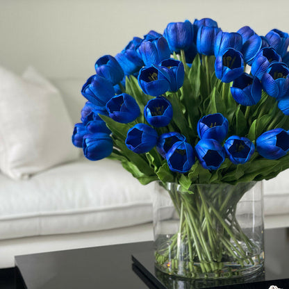 Arrangement de tulipes bleues