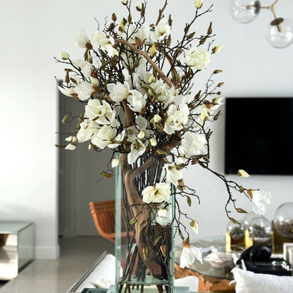 Weiße Magnolienvase