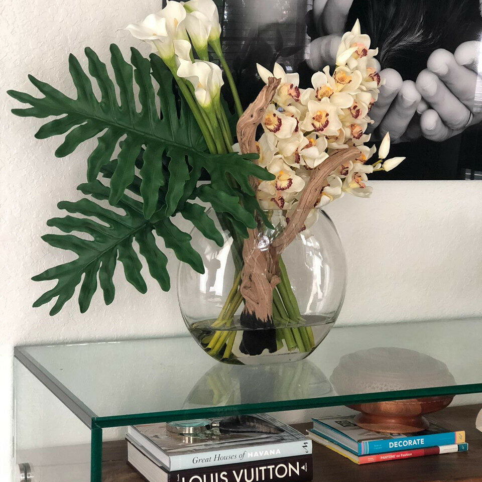 Orchidées Cymbidium et Lys Calla